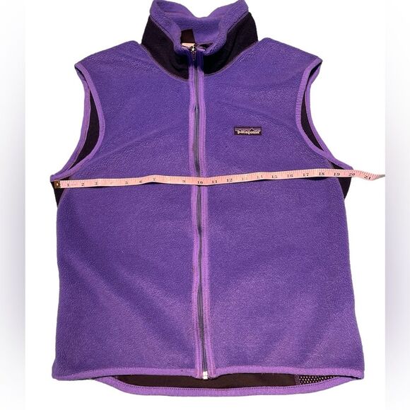 PATAGONIA women’s purple/black vest. Size M - Picture 10 of 11
